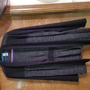 Black/gray sweater jacket